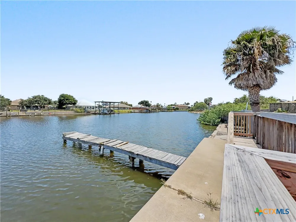 4141 Whiteley Drive #304 Corpus Christi, TX 78418