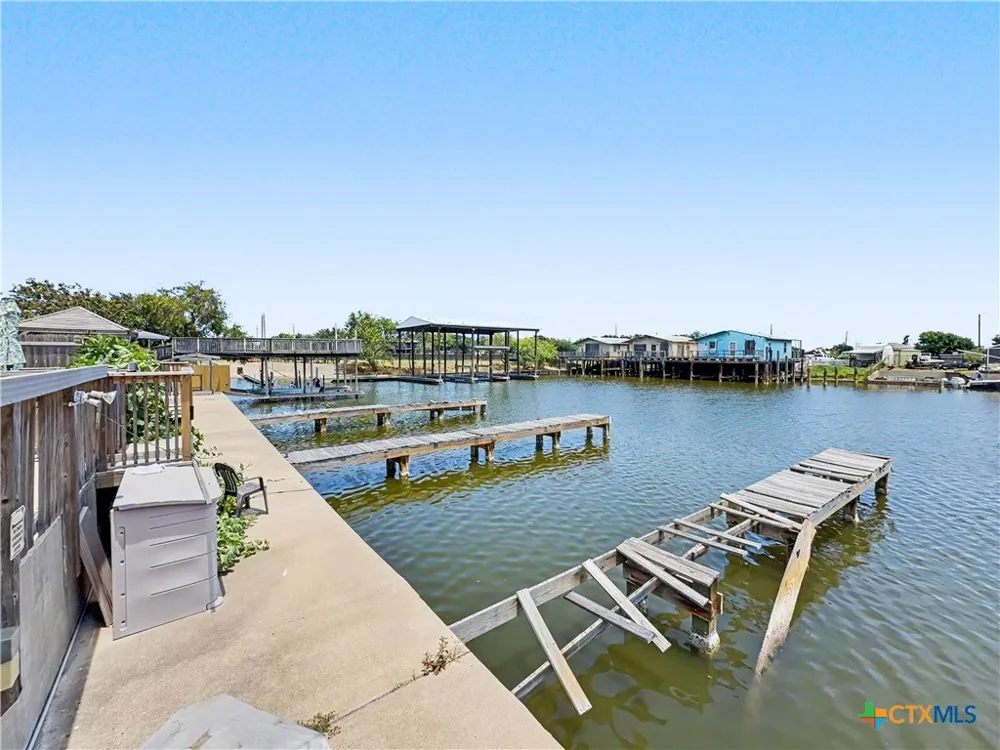 4141 Whiteley Drive #304 Corpus Christi, TX 78418