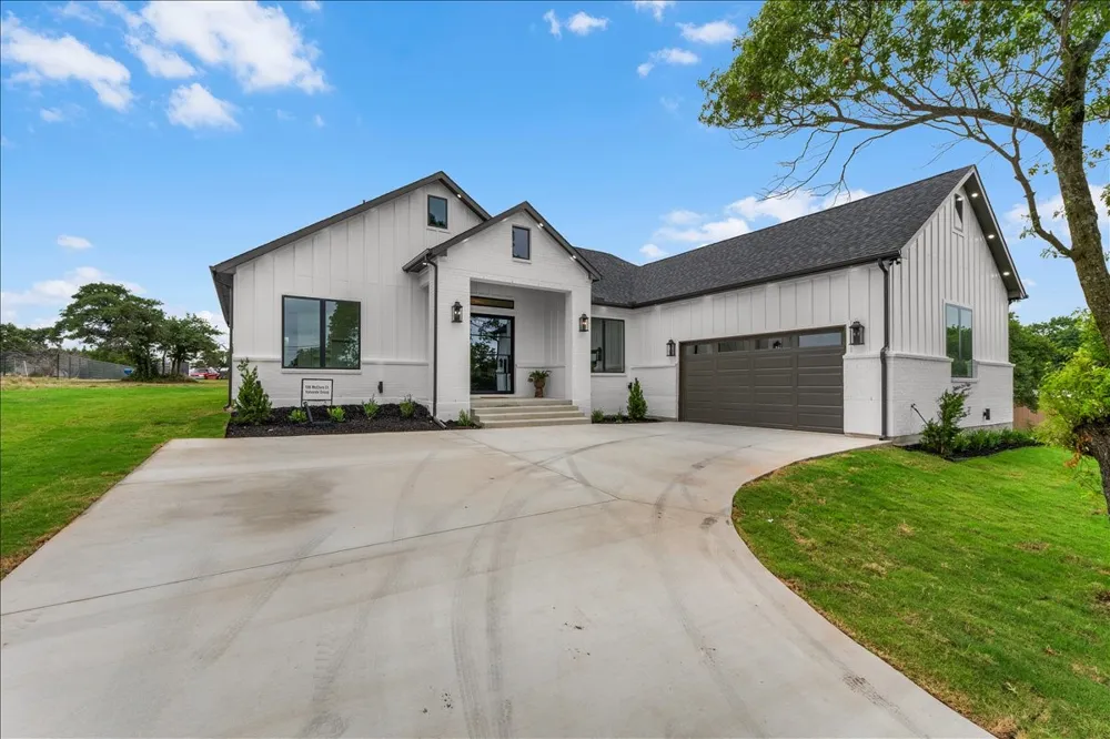 106 McClure Court Hudson Oaks, TX 76087