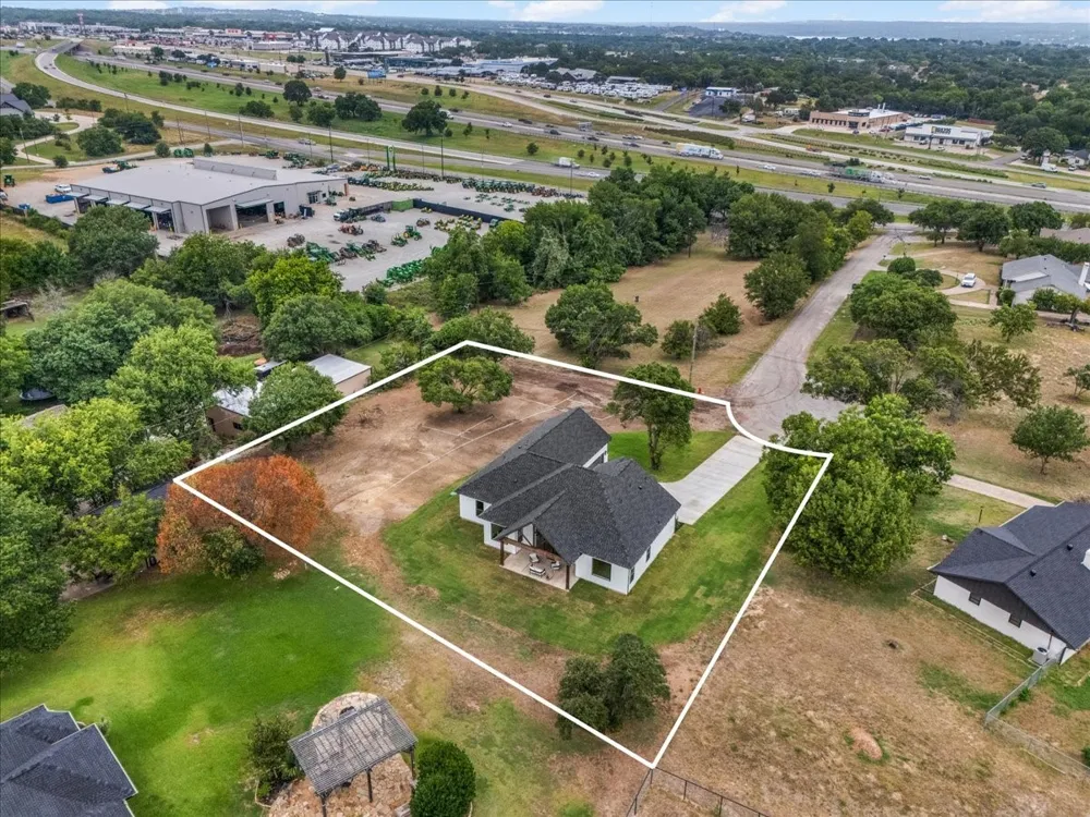106 McClure Court Hudson Oaks, TX 76087