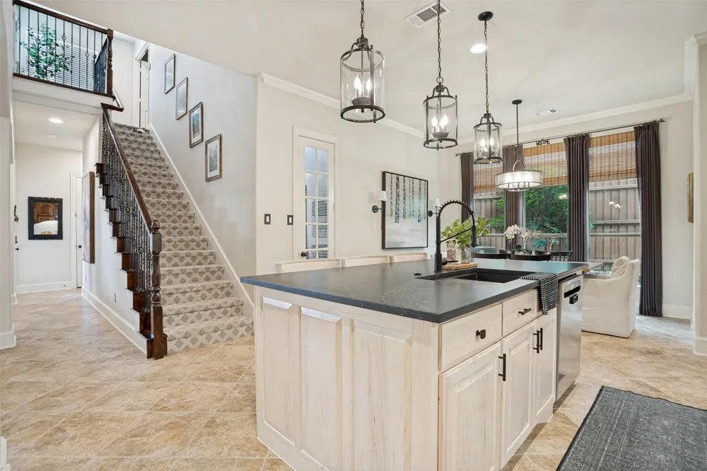 1225 Lambeth Lane Lewisville, TX 75056