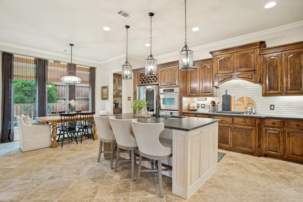 1225 Lambeth Lane Lewisville, TX 75056