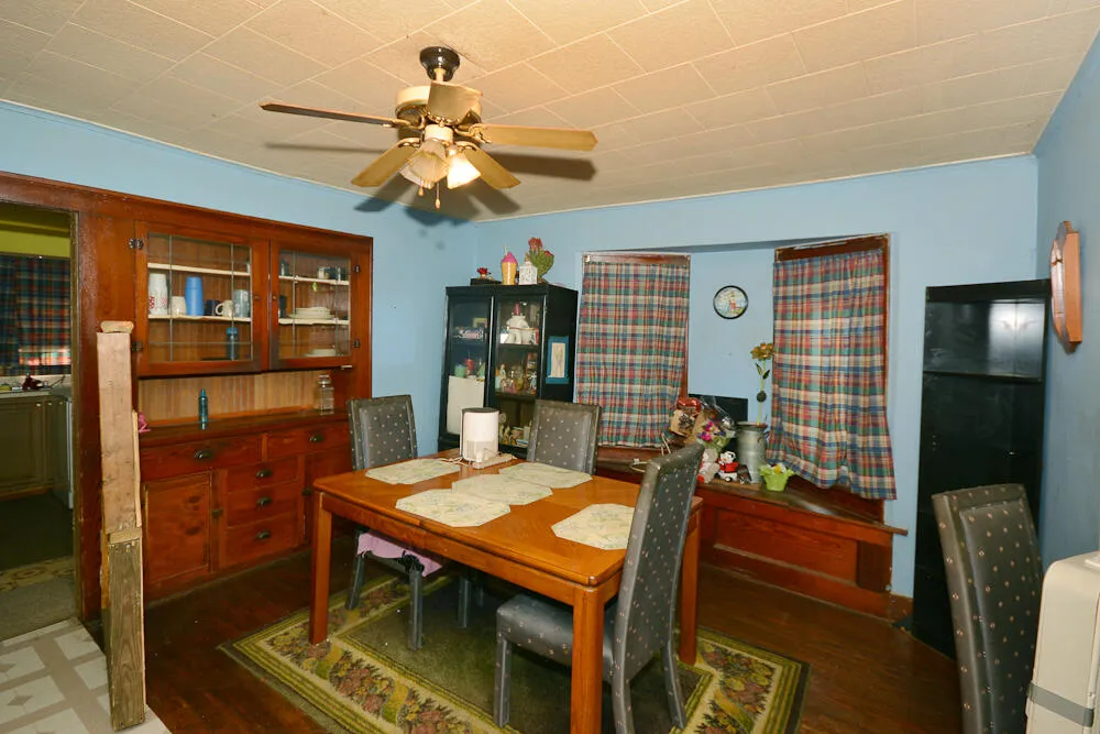 212 Brown Street Paw Paw, MI 49079