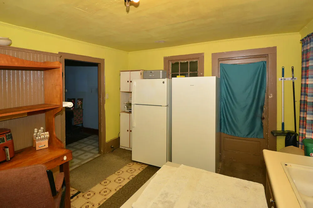 212 Brown Street Paw Paw, MI 49079