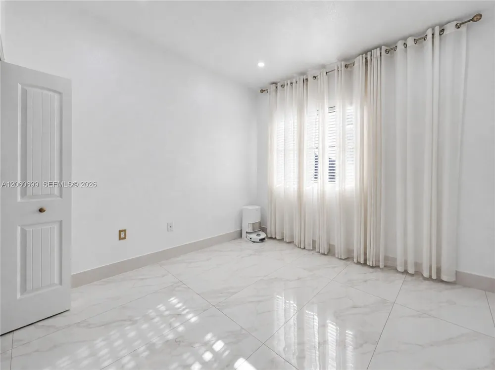 23010 SW 114th Path Miami, FL 33170