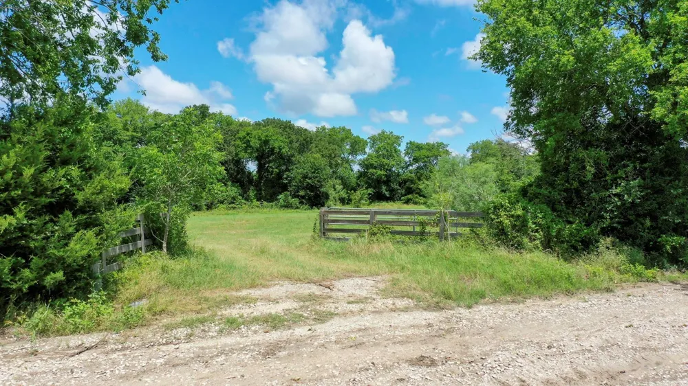 4853 Fm 1428 Madisonville, TX 77864