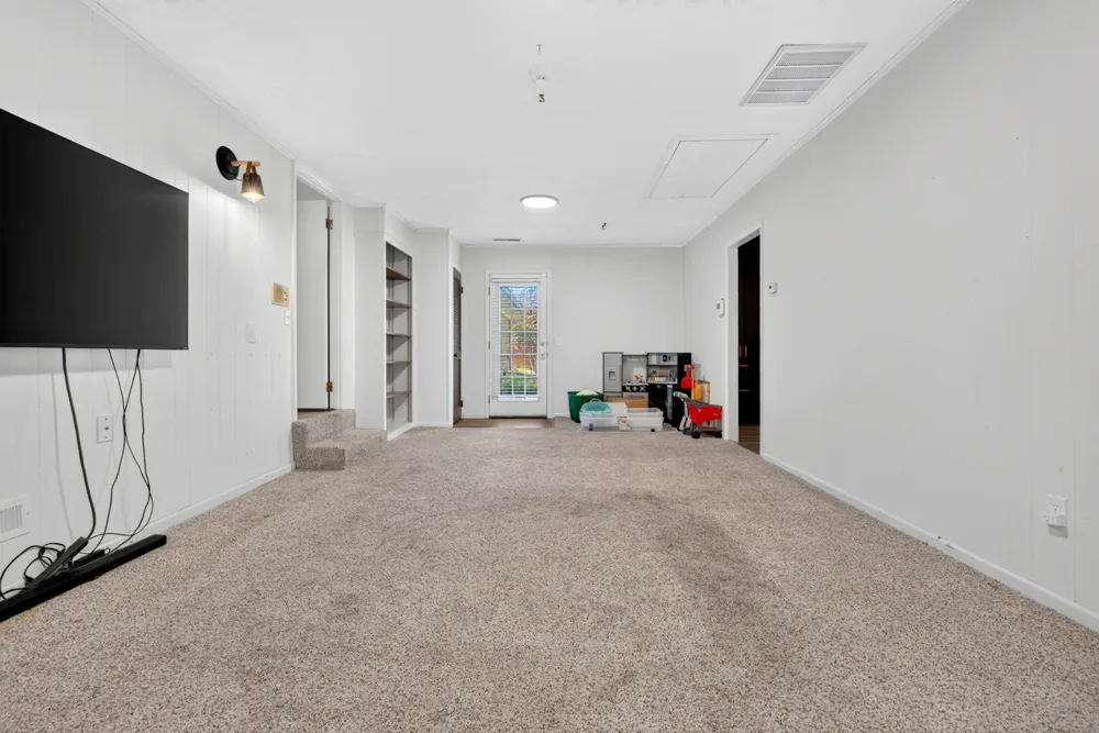 2412 Grider Pond Rd Bowling Green, KY 42104