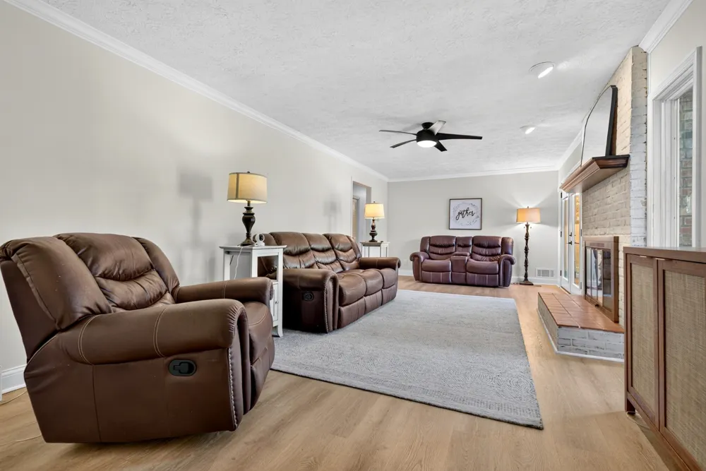 2412 Grider Pond Rd Bowling Green, KY 42104