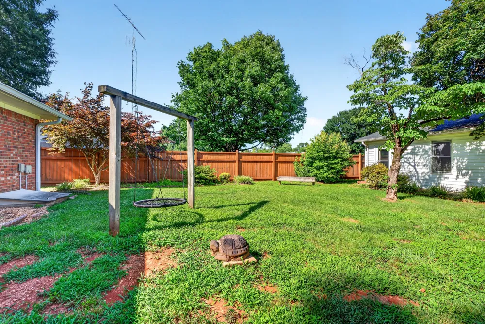 2412 Grider Pond Rd Bowling Green, KY 42104