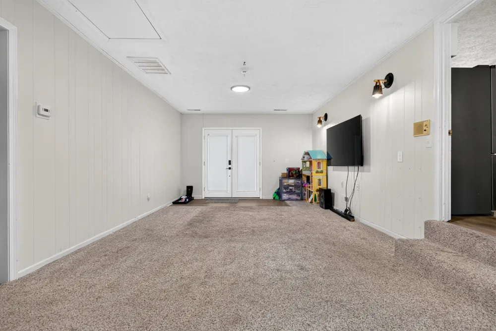 2412 Grider Pond Rd Bowling Green, KY 42104