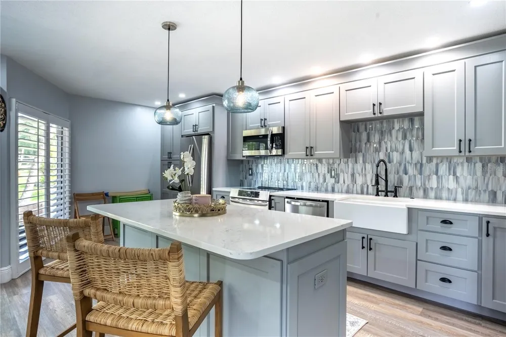 1005 S BAYSHORE BOULEVARD #102 Safety Harbor, FL 34695