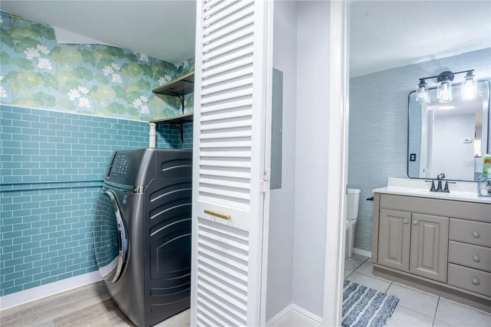 1005 S BAYSHORE BOULEVARD #102 Safety Harbor, FL 34695
