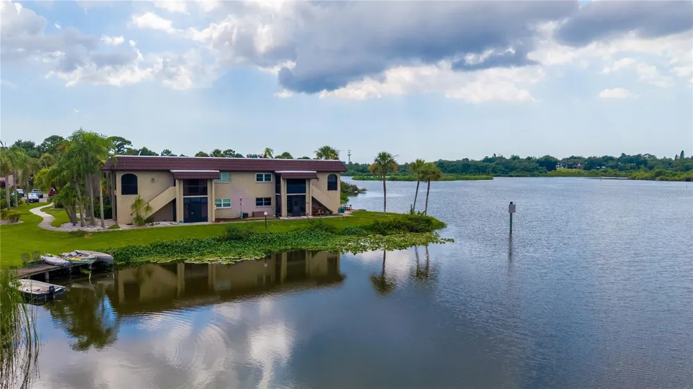 1005 S BAYSHORE BOULEVARD #102 Safety Harbor, FL 34695