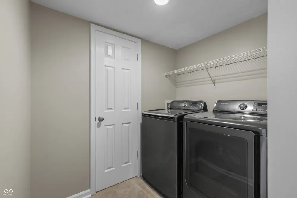 2917 Limber Pine Drive Whiteland, IN 46184