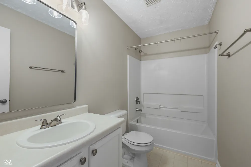 2917 Limber Pine Drive Whiteland, IN 46184