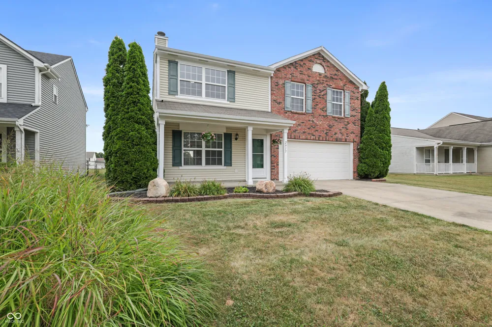 2917 Limber Pine Drive Whiteland, IN 46184