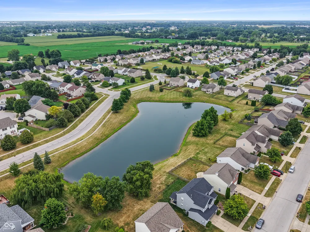 2917 Limber Pine Drive Whiteland, IN 46184