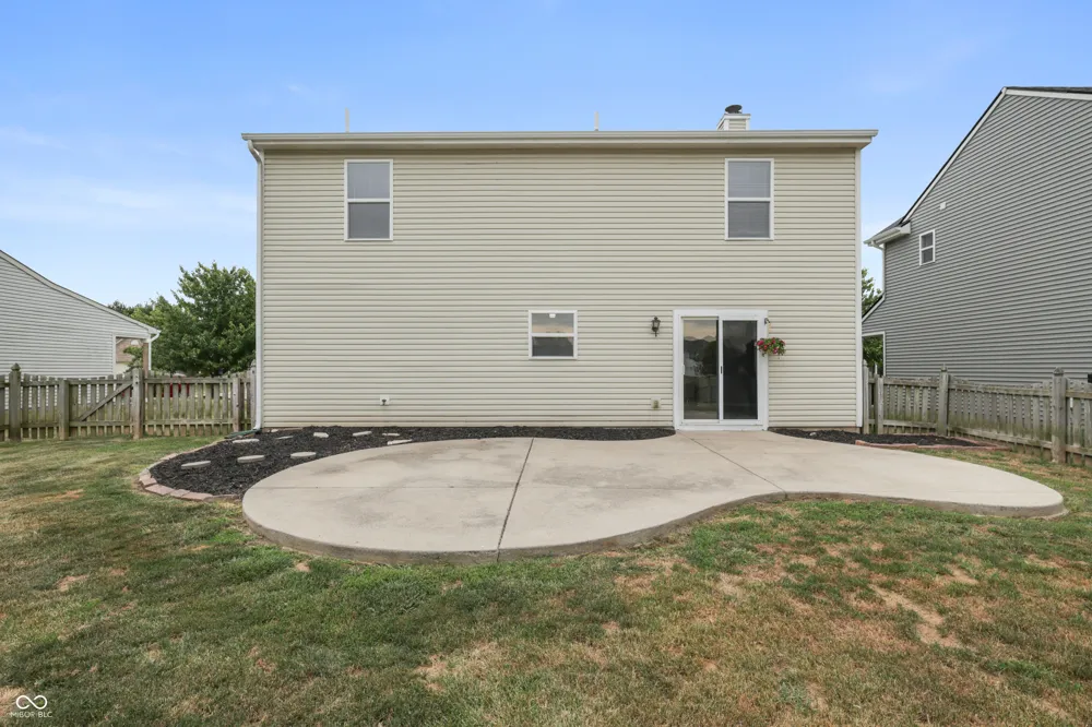 2917 Limber Pine Drive Whiteland, IN 46184