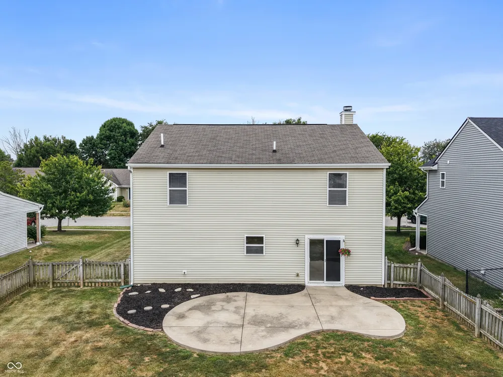2917 Limber Pine Drive Whiteland, IN 46184