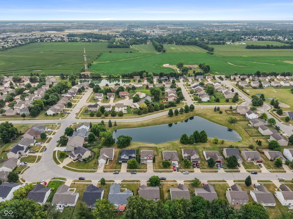 2917 Limber Pine Drive Whiteland, IN 46184