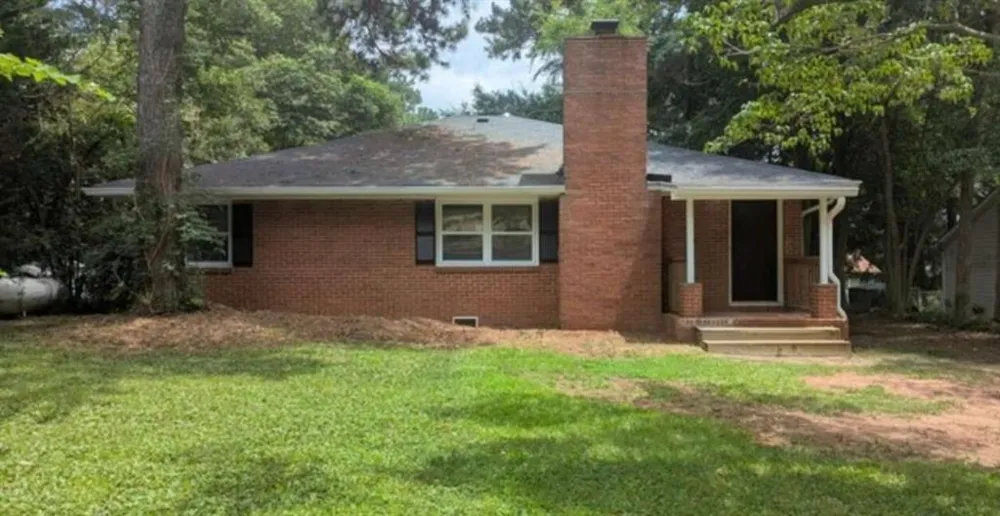 3069 McKenzie Road East Point, GA 30344
