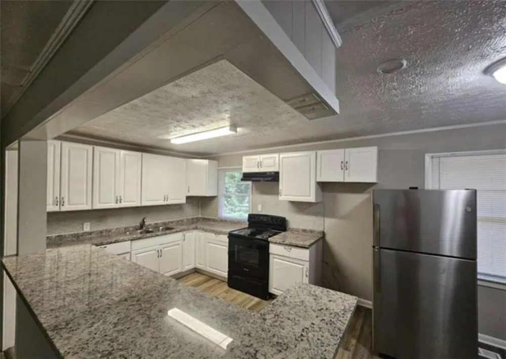 3069 McKenzie Road East Point, GA 30344