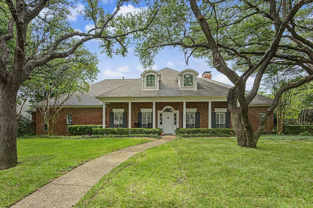 5831 London Lane Dallas, TX 75252