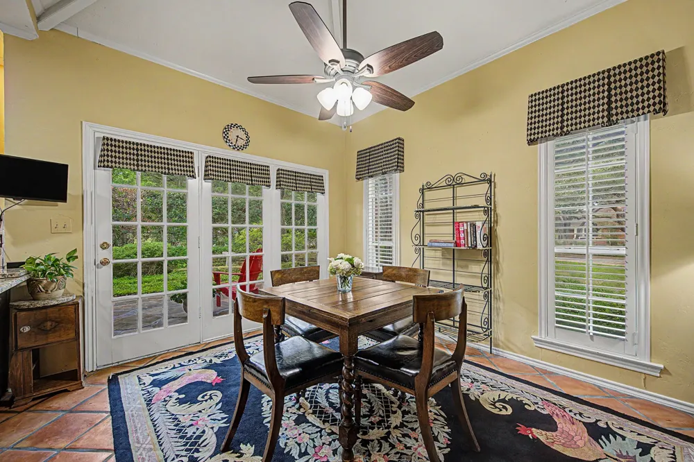 5831 London Lane Dallas, TX 75252