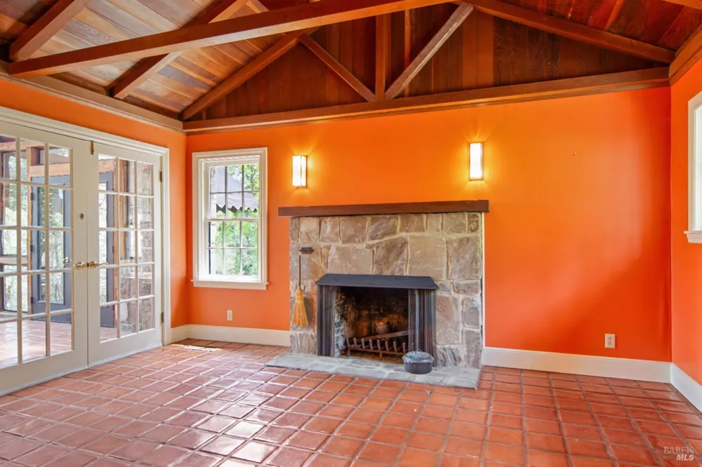 7850 Sonoma Mountain Road Glen Ellen, CA 95442