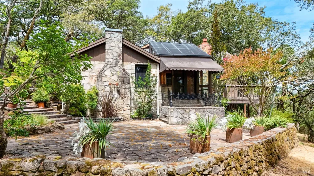 7850 Sonoma Mountain Road Glen Ellen, CA 95442