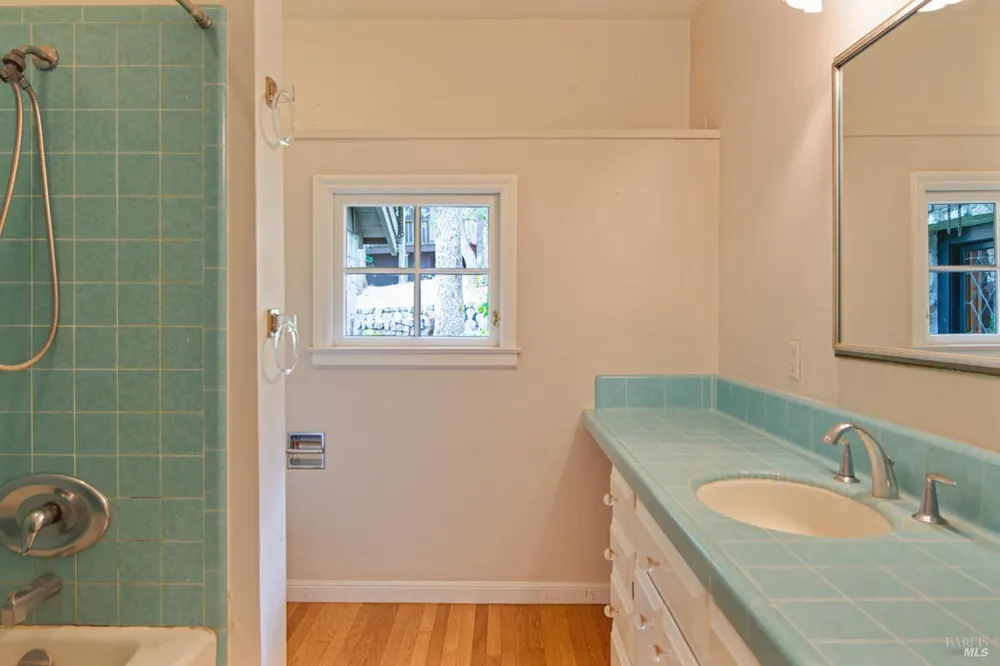 7850 Sonoma Mountain Road Glen Ellen, CA 95442
