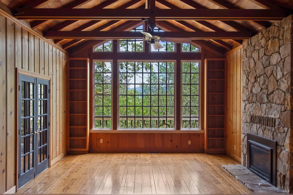7850 Sonoma Mountain Road Glen Ellen, CA 95442