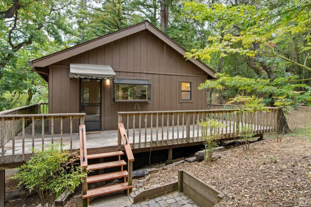 7850 Sonoma Mountain Road Glen Ellen, CA 95442