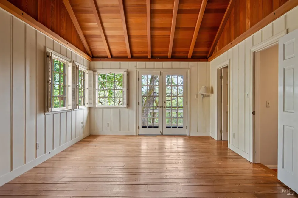 7850 Sonoma Mountain Road Glen Ellen, CA 95442