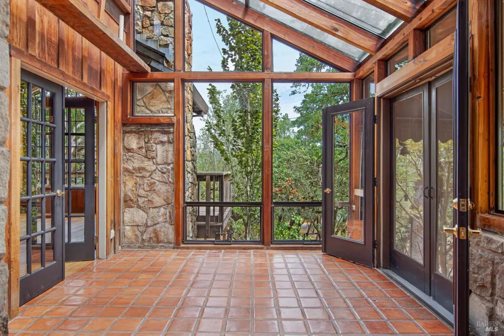 7850 Sonoma Mountain Road Glen Ellen, CA 95442