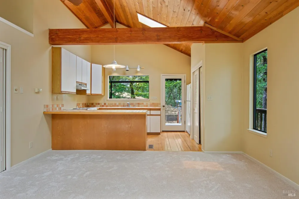 7850 Sonoma Mountain Road Glen Ellen, CA 95442