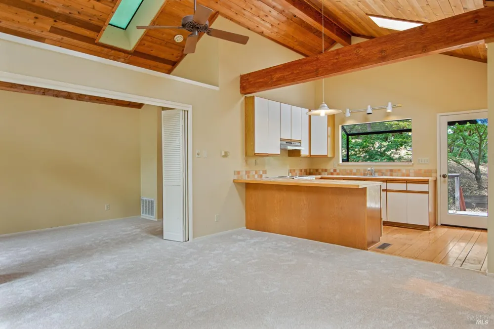 7850 Sonoma Mountain Road Glen Ellen, CA 95442