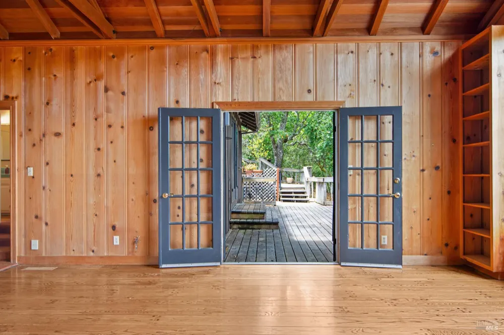 7850 Sonoma Mountain Road Glen Ellen, CA 95442