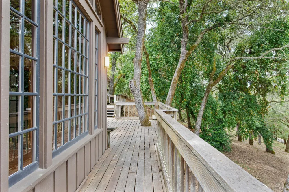 7850 Sonoma Mountain Road Glen Ellen, CA 95442