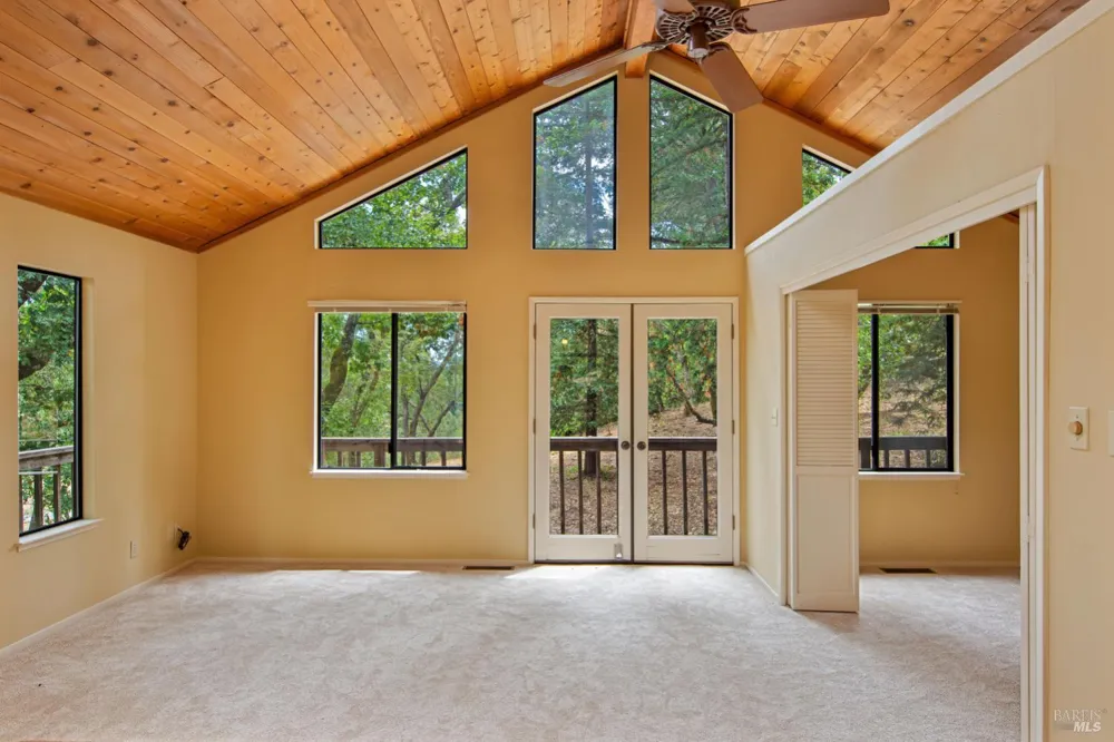 7850 Sonoma Mountain Road Glen Ellen, CA 95442