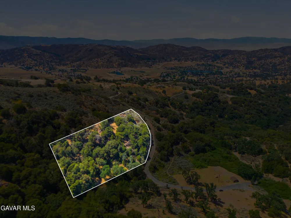 25200 Campground Drive Tehachapi, CA 93561
