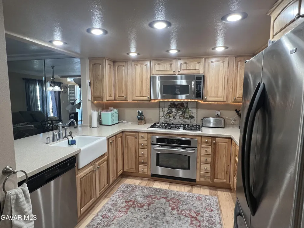 18571 Glenview Court Stallion Springs, CA 93561