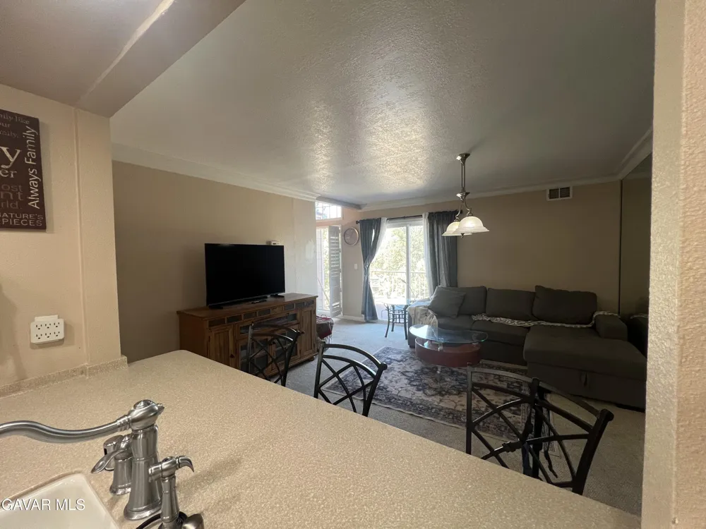 18571 Glenview Court Stallion Springs, CA 93561