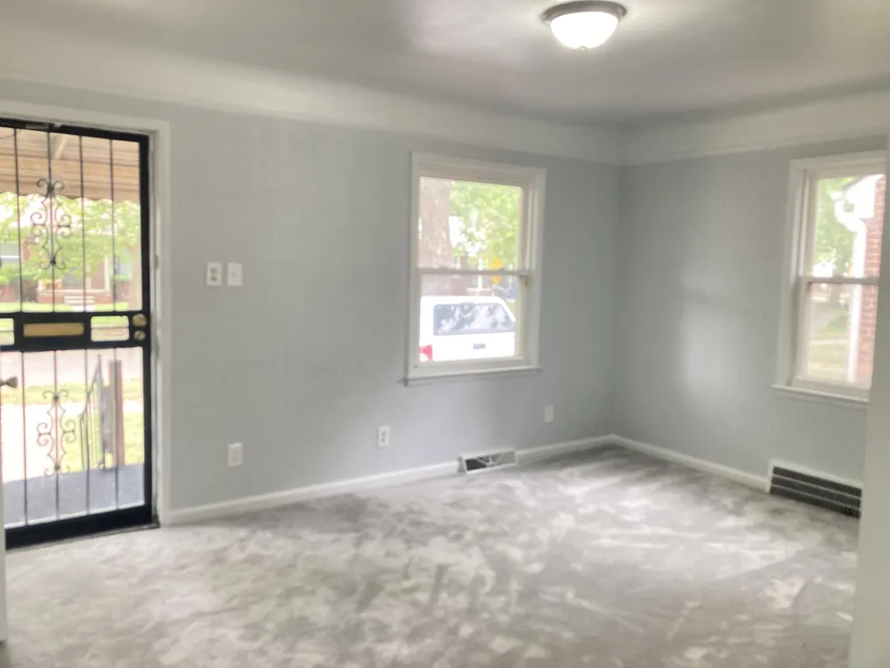 19148 Avon Avenue Detroit, MI 48219