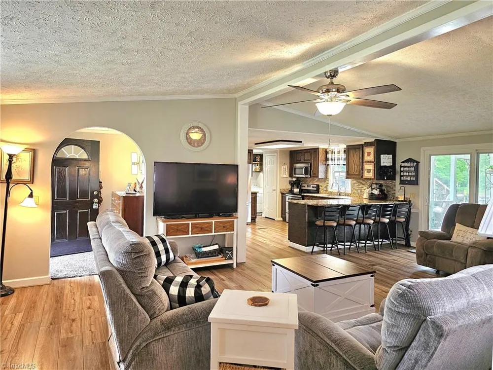 734 Pinehaven Drive New London, NC 28127