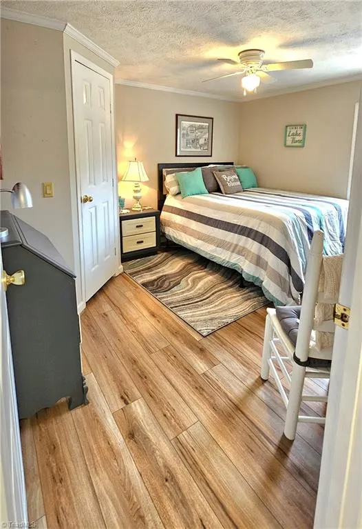 734 Pinehaven Drive New London, NC 28127