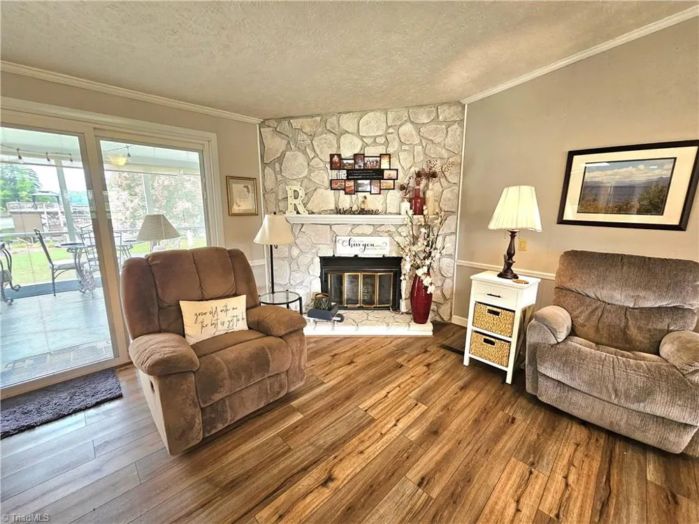 734 Pinehaven Drive New London, NC 28127