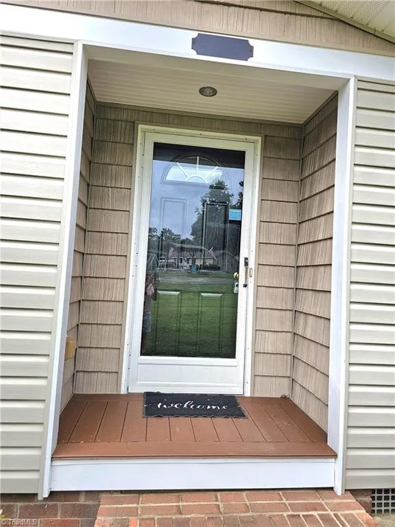 734 Pinehaven Drive New London, NC 28127
