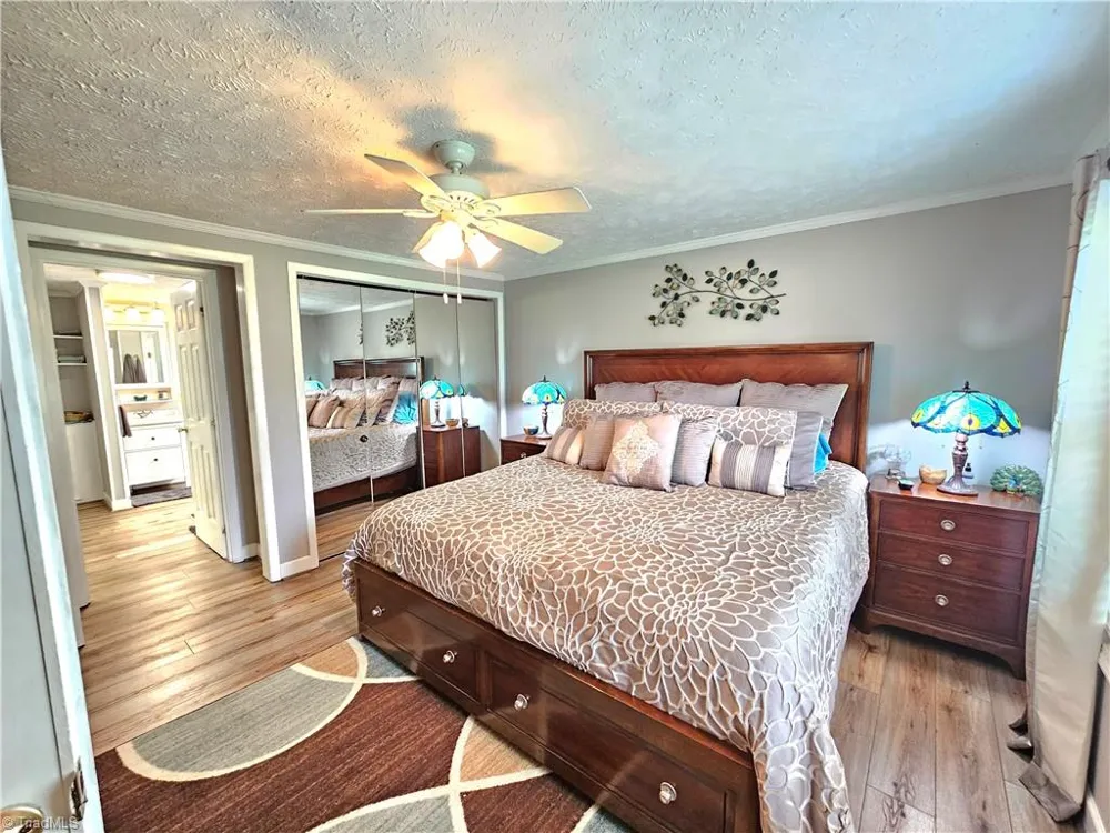 734 Pinehaven Drive New London, NC 28127