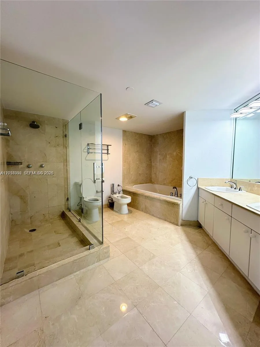 8855 Collins Ave #8A Surfside, FL 33154